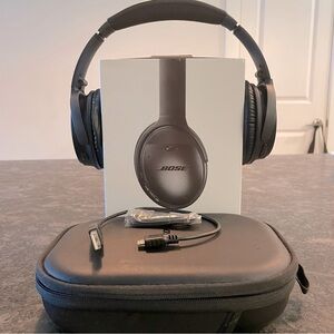 Bose QuietComfort 35 II Noise Canceling Headphones